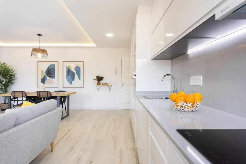Sunnyland Apartment Arona Cho Bagian luar foto