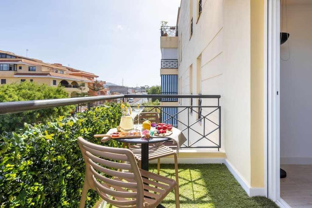 Sunnyland Apartment Arona Cho Bagian luar foto