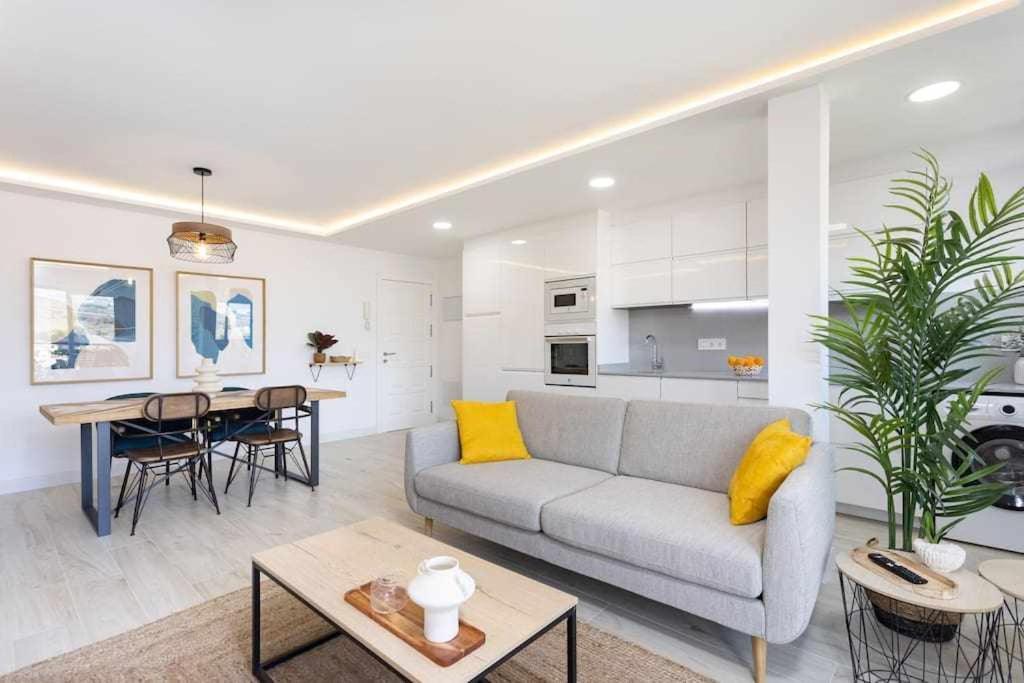 Sunnyland Apartment Arona Cho Bagian luar foto