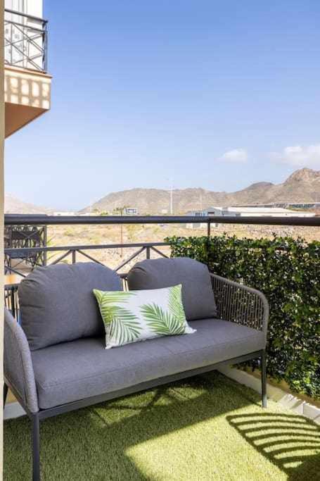 Sunnyland Apartment Arona Cho Bagian luar foto