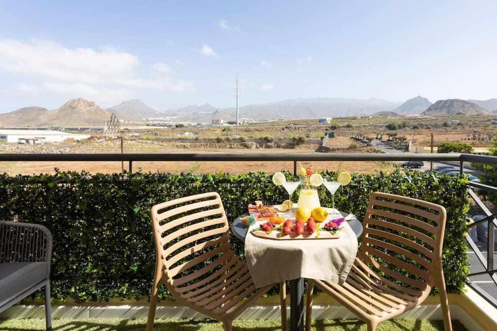 Sunnyland Apartment Arona Cho Bagian luar foto
